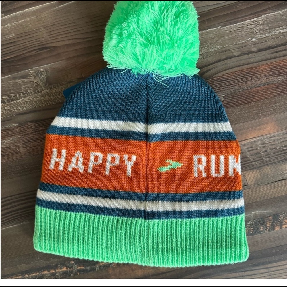 NWT Brooks Run Happy running beanie hat